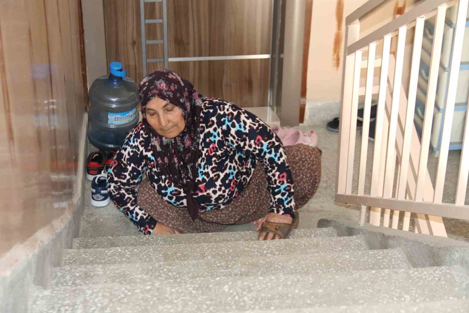 63 yıldır sürünen Hatice teyzenin yürek yakan dramı