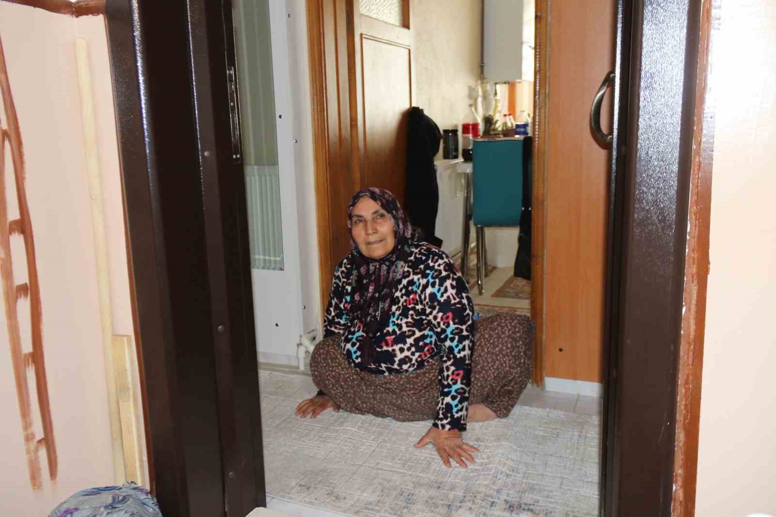 63 yıldır sürünen Hatice teyzenin yürek yakan dramı