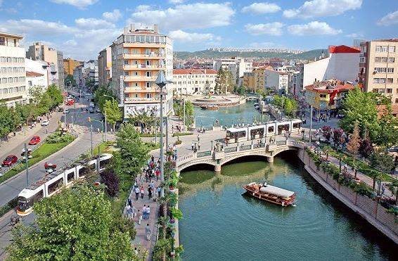 ESKİŞEHİR’DE HAVA SICAKLIKLARI DÜŞÜYOR, YEREL YAĞIŞLARA DİKKAT!
