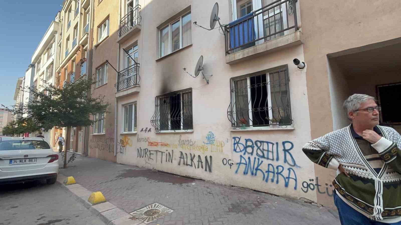Zemin dairede yangın çıktı, 4 katlı bina boşaltıldı