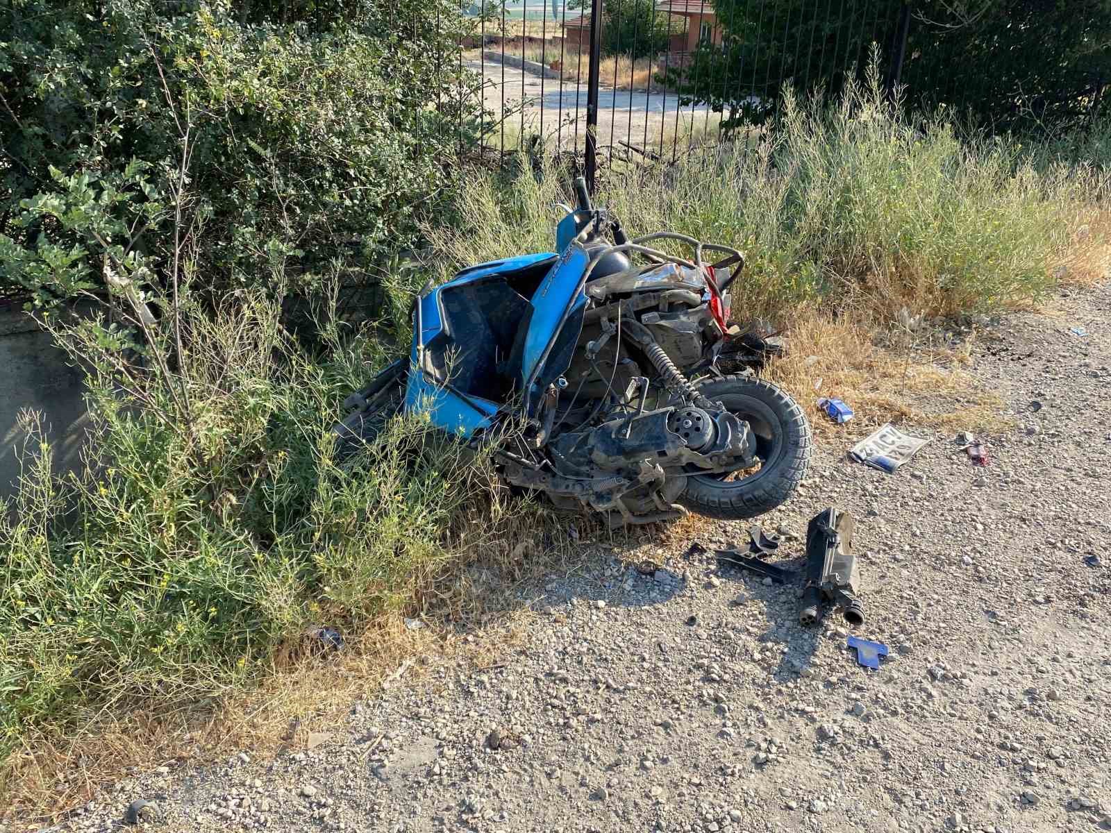 Tofaş’la çarpışıp ikiye katlanan motosikletin sürücüsü hayatını kaybetti