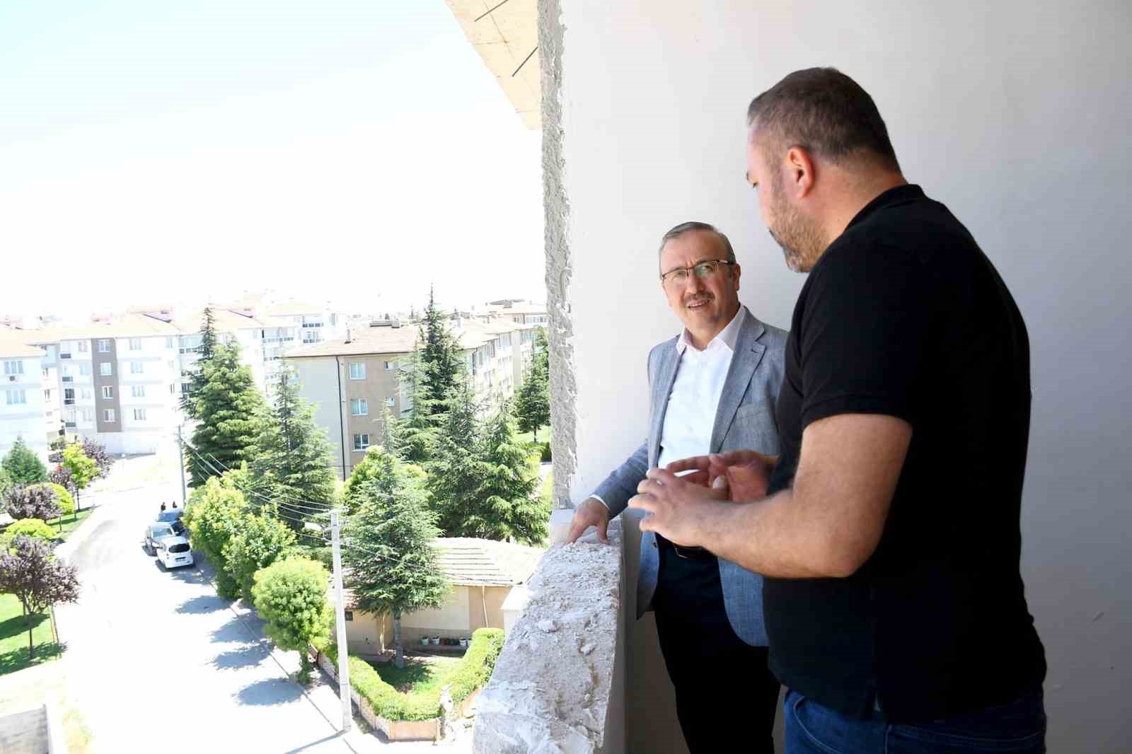 Emek Anadolu Lisesi yükseliyor