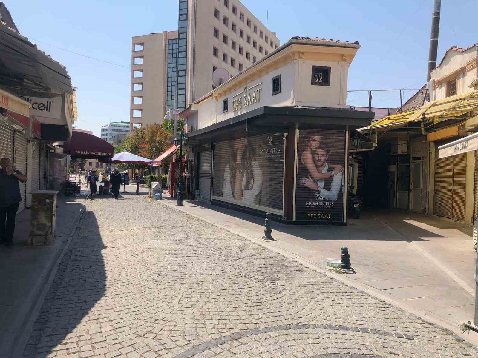 Sıcak havalarda kent merkezi boş kaldı