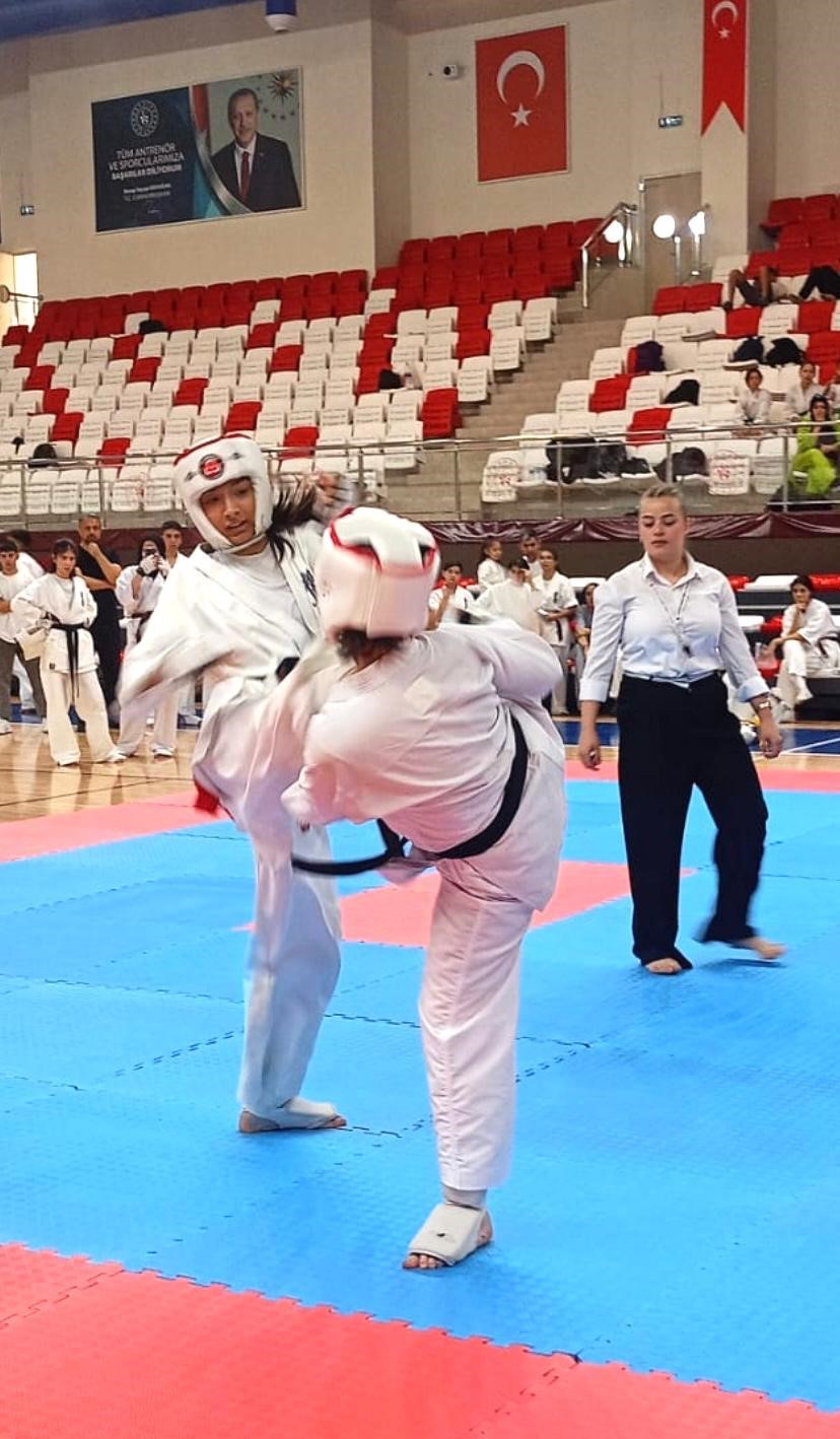 Eskişehirli sporcular 7 madalya kazandı