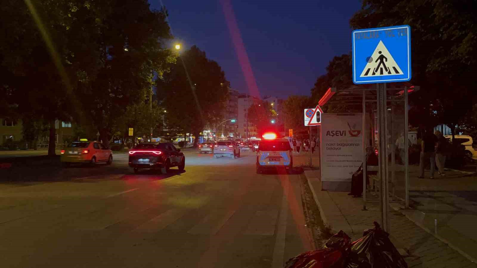 Kız arkadaşıyla yürürken kar maskeli şahıs tarafından bacağından vuruldu
