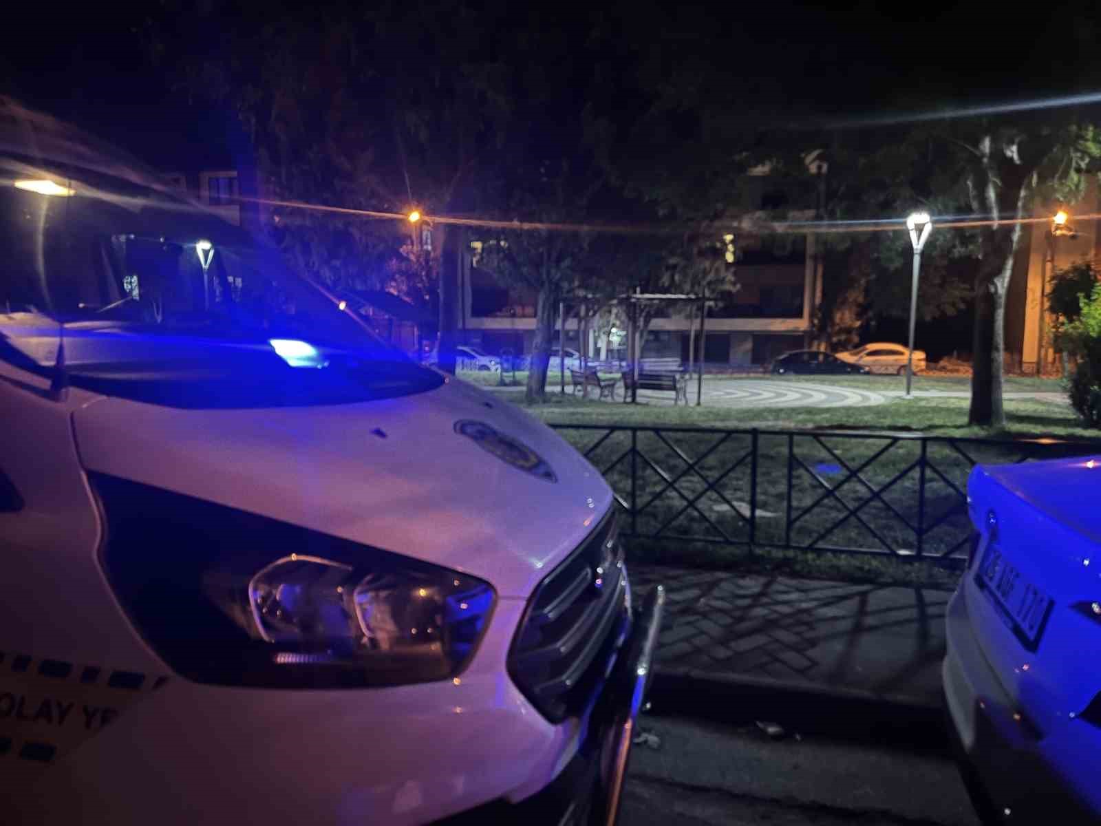 Parkta çıkan silahlı kavgada 1 kişi yaralandı