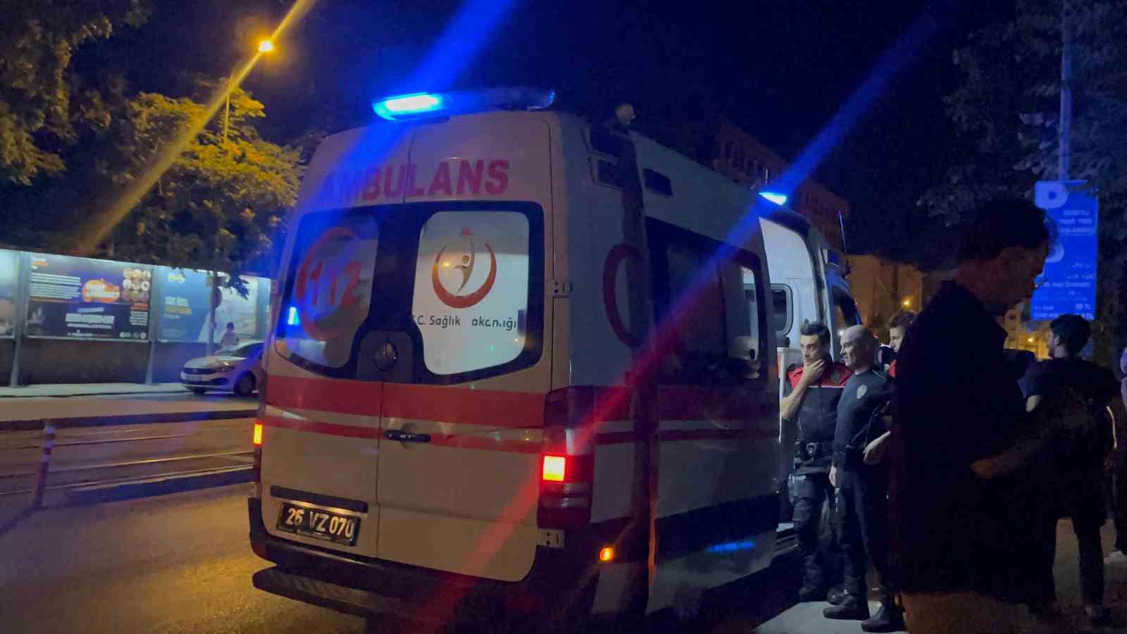 Eskişehir’de ticari taksi ile Motorize Yunus Timi’nin karıştığı kazada 2 polis yaralandı
