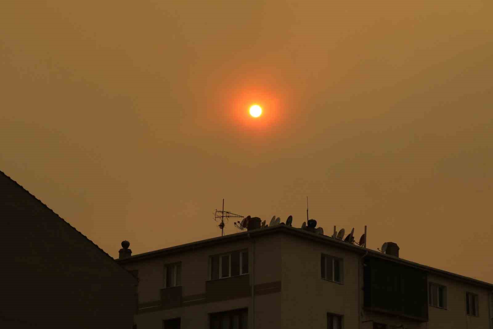 Yangının Gölgesi Eskişehir’e Düştü: Semalar Dumanla Kaplandı