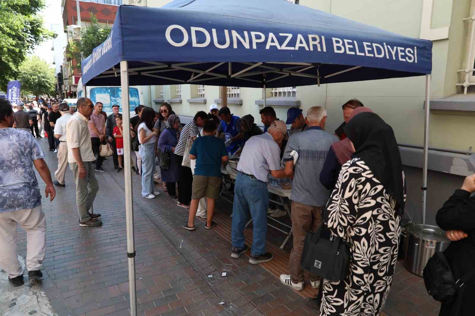 Odunpazarı Belediyesi’nden Muharrem Ayı’nda aşure ikramı