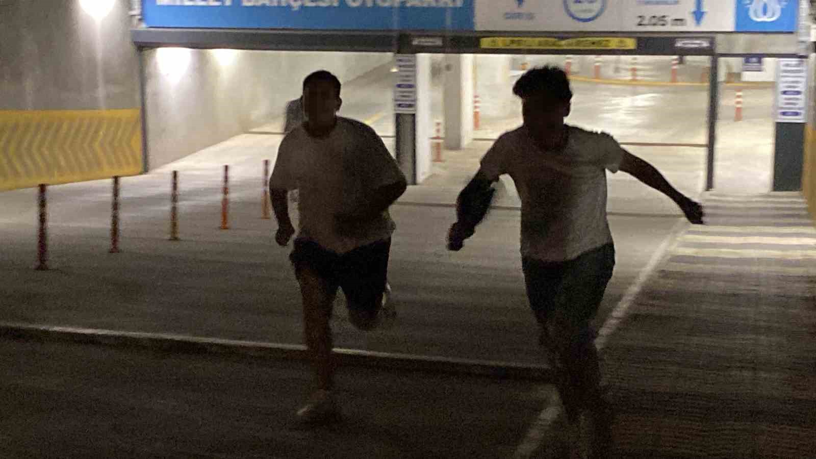 Çocukların Yaşlı Görevliye Oyun Diye Yaptığı Şey Tepki Çekti!