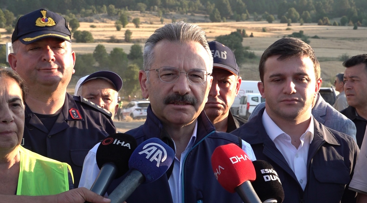 Seyitgazi Orman Yangını Büyüyor, Afyonkarahisar Sınırına Dayandı