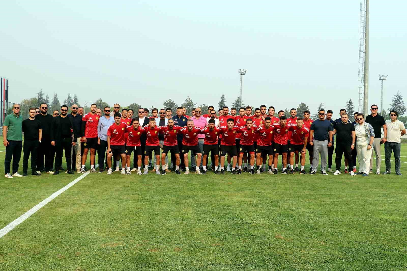 Eskişehirspor’un Dönüşü Başladı: Yeni Kadro İlk Kez Sahada