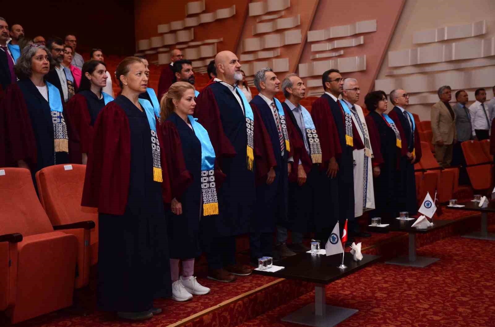 ESOGÜ’de ’15 Temmuz Demokrasi ve Milli Birlik Günü Anma Programı’ düzenlendi