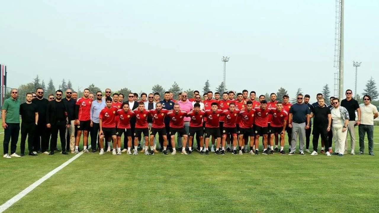 Kırmızı Şimşekler’de Transfer Trafiği Hızlandı: Nokta Atışı Hamleler Bekleniyor!