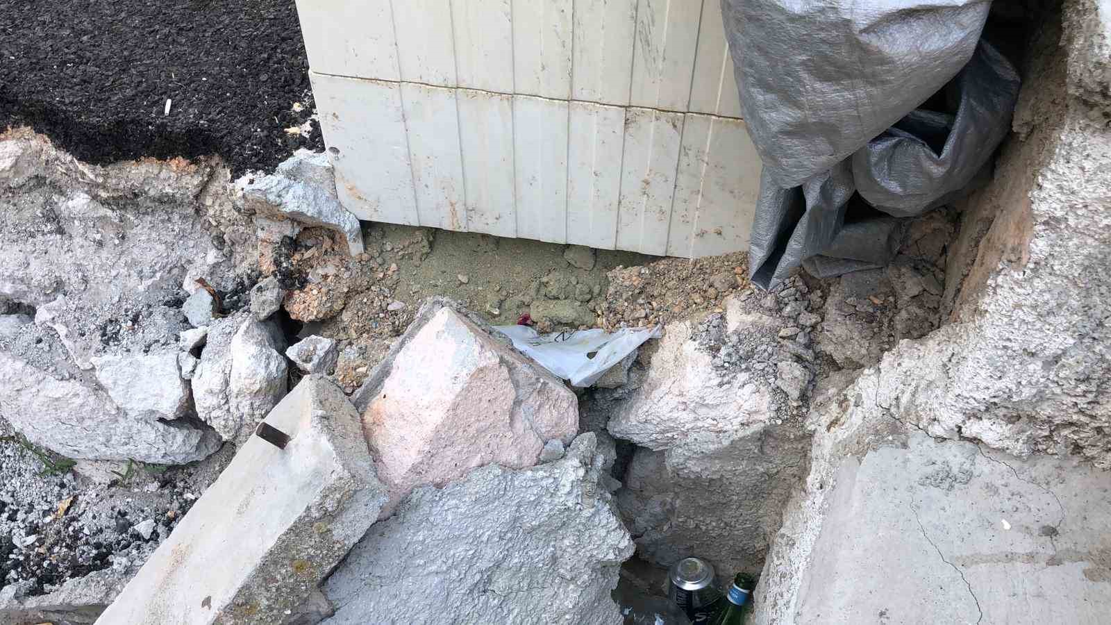 Yıkılan bahçe duvarıyla ilgili vatandaş ve pazarcı arasında gerginlik çıktı