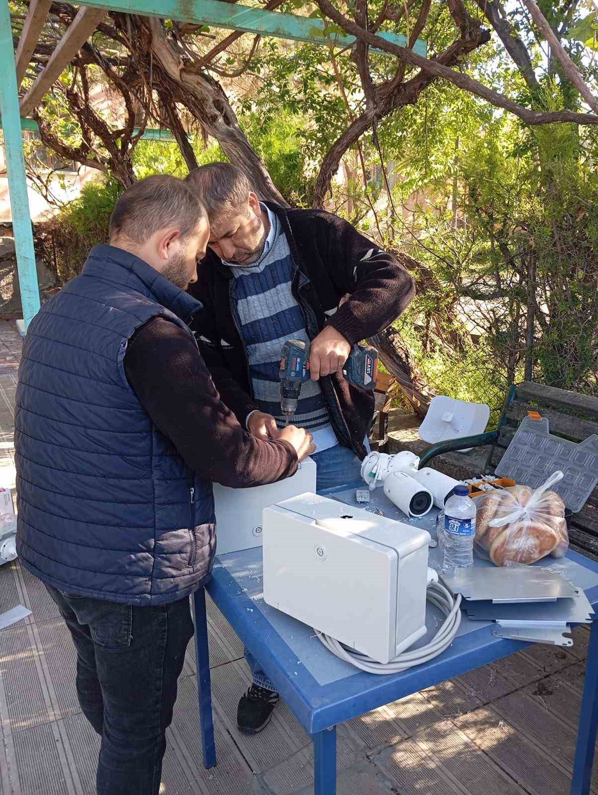 Beylikova’da tüm kırsal mahalleler güvenlik kamerası ile donatıldı