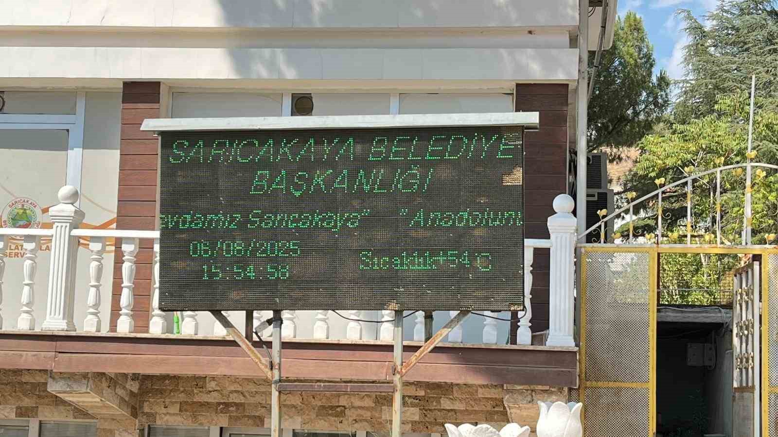 Sarıcakaya’da termometreler 54’ü gösterdi