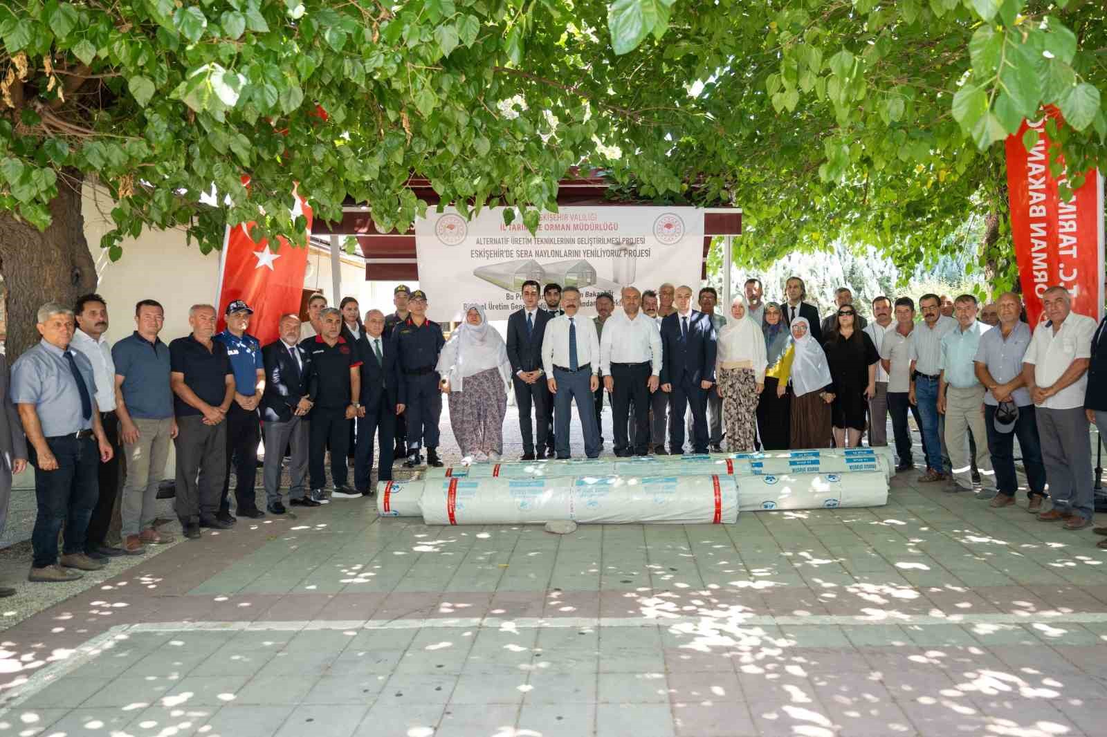 Vali Aksoy Mihalgazi’de teslim törenine katıldı!