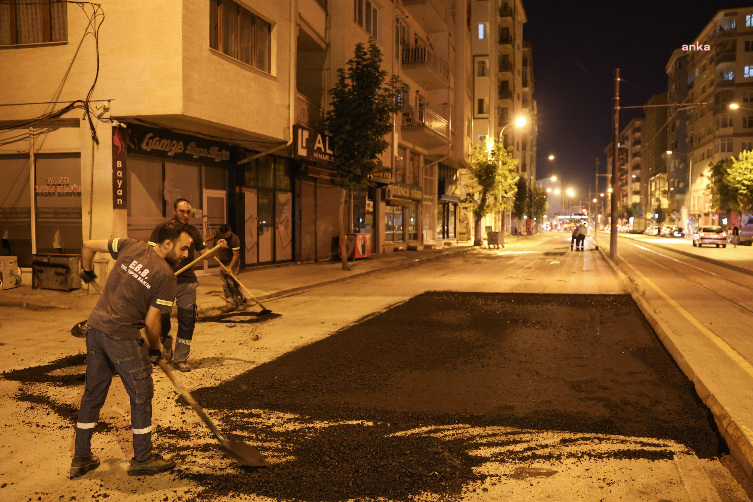 Eskişehir’de Gece Asfalt Mesaisi Başlıyor: Üç Cadde Sırayla Kapanacak