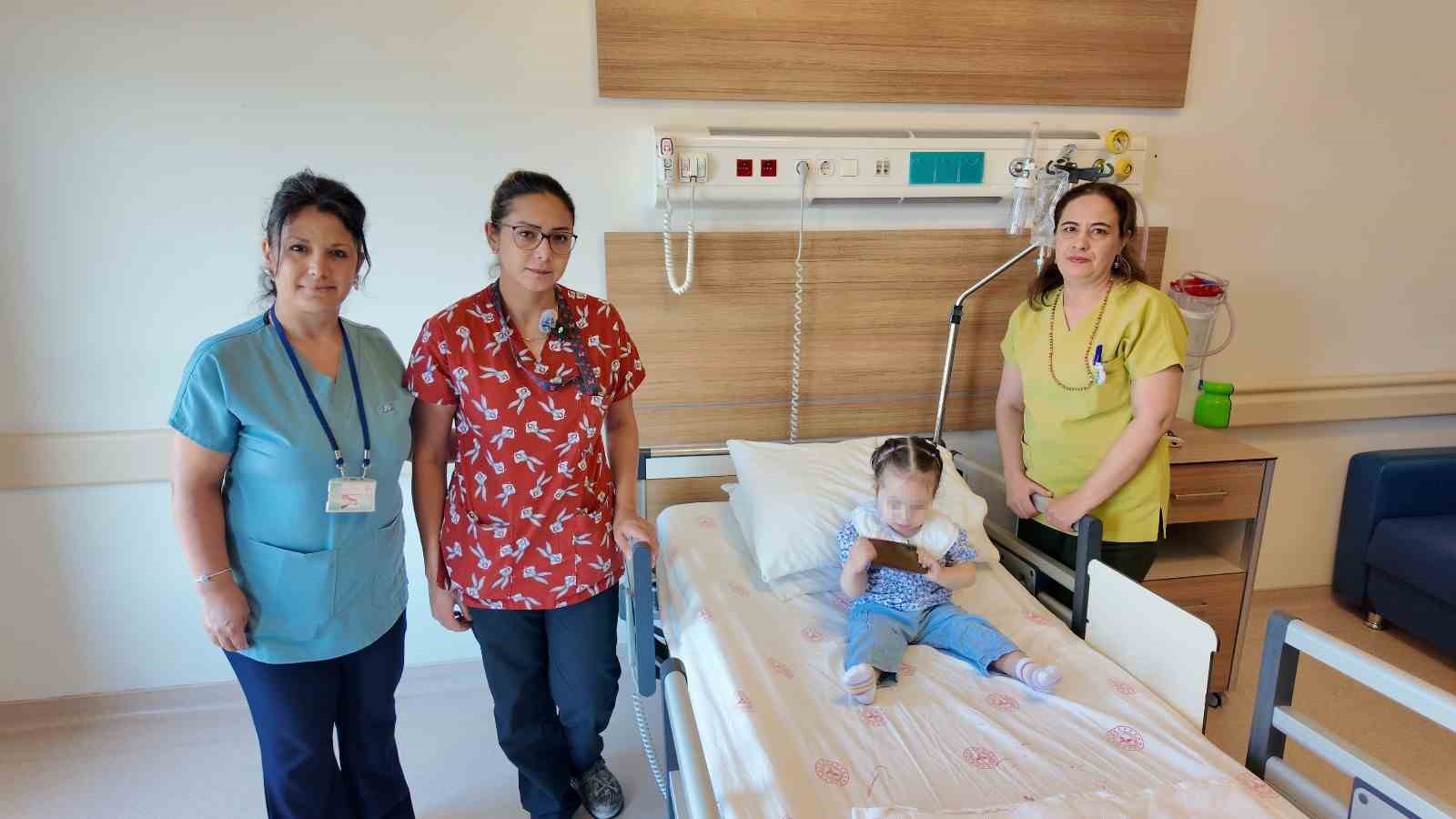 Minik Bebeğin Böbrek Taşı Ameliyatı Başarıyla Tamamlandı!