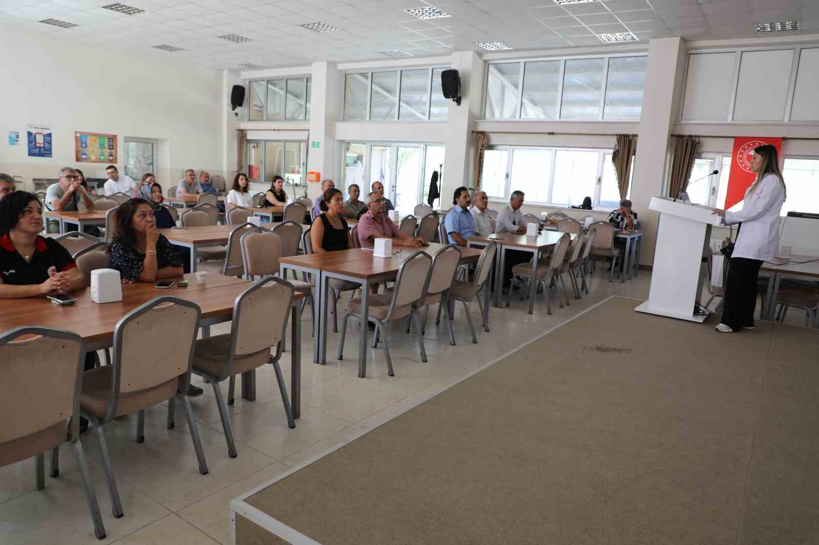 İl Tarım ve Orman Müdürlüğü’nde yerinde sigara bırakma danışmanlığı hizmeti