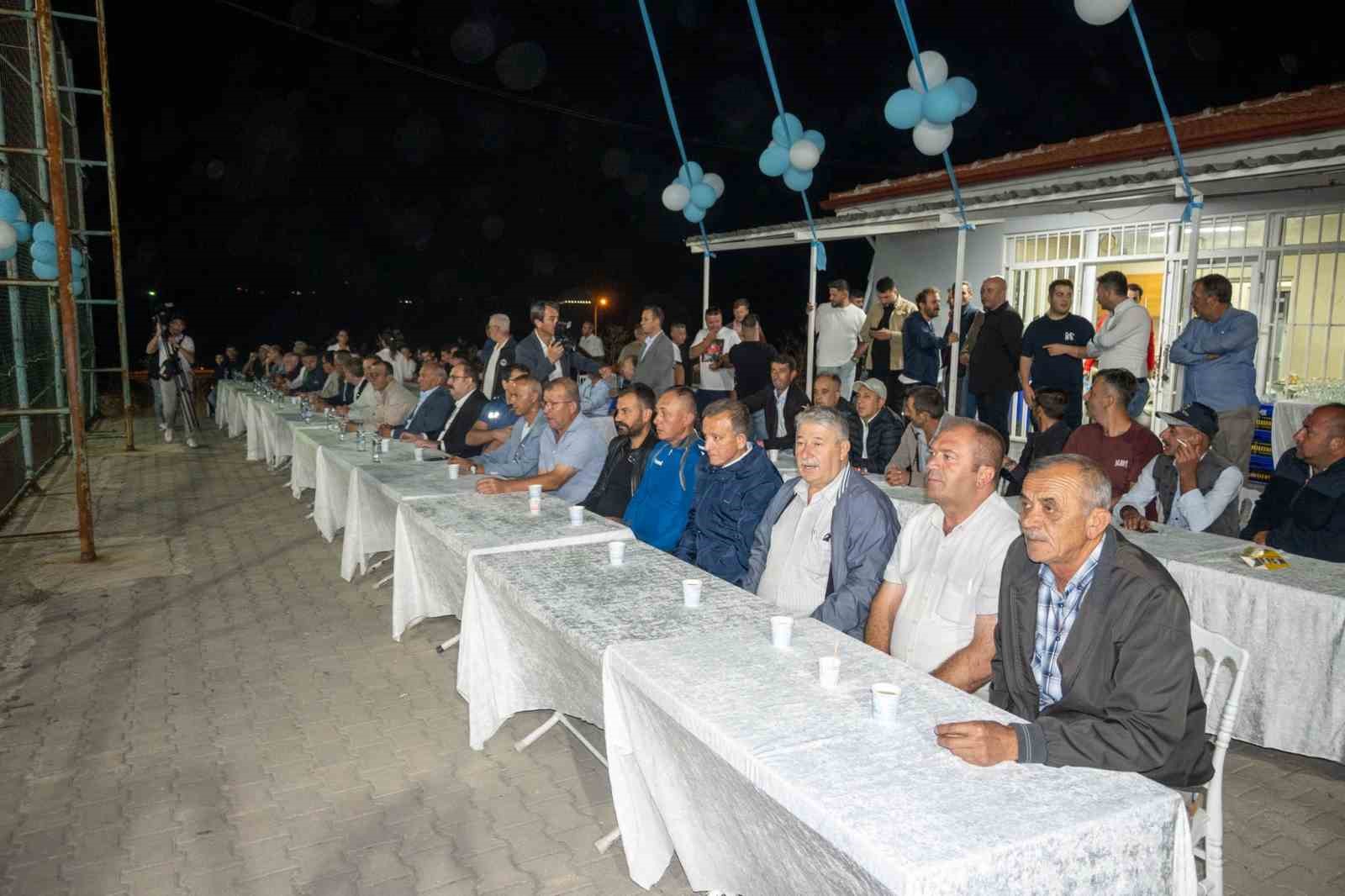 İnönü 9. Geleneksel Halı Saha Turnuvası’nın şampiyonu Manda Birliği oldu
