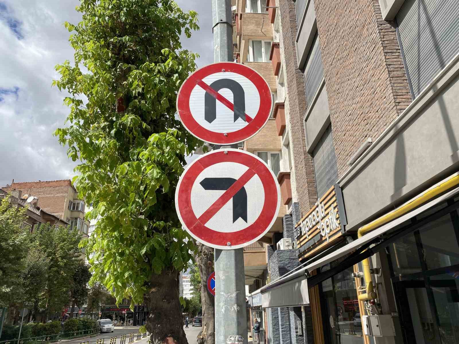 İstiklal Mahallesi’ne girmek isteyen sürücülere duba engeli