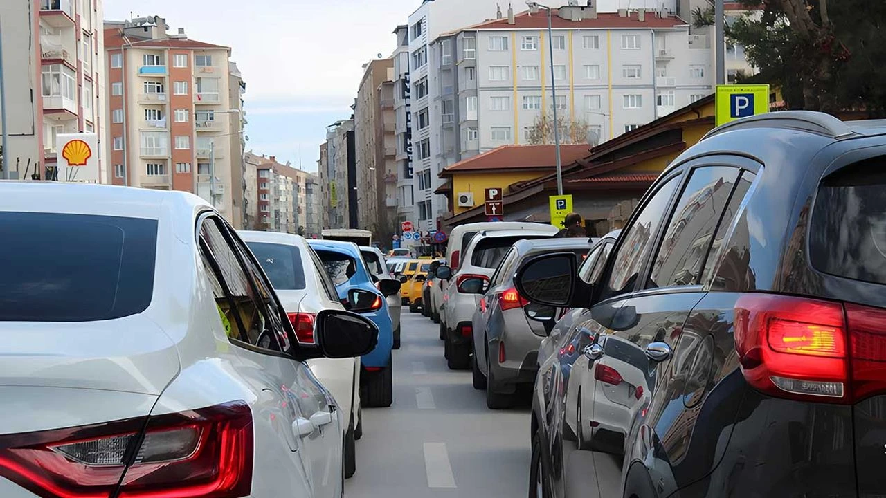 Eskişehir’de Araç Sayısı Rekora Koşuyor!
