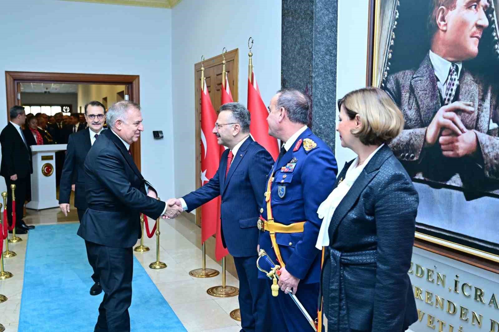 Vali Hüseyin Aksoy, 29 Ekim Cumhuriyet Bayramı tebriklerini kabul etti