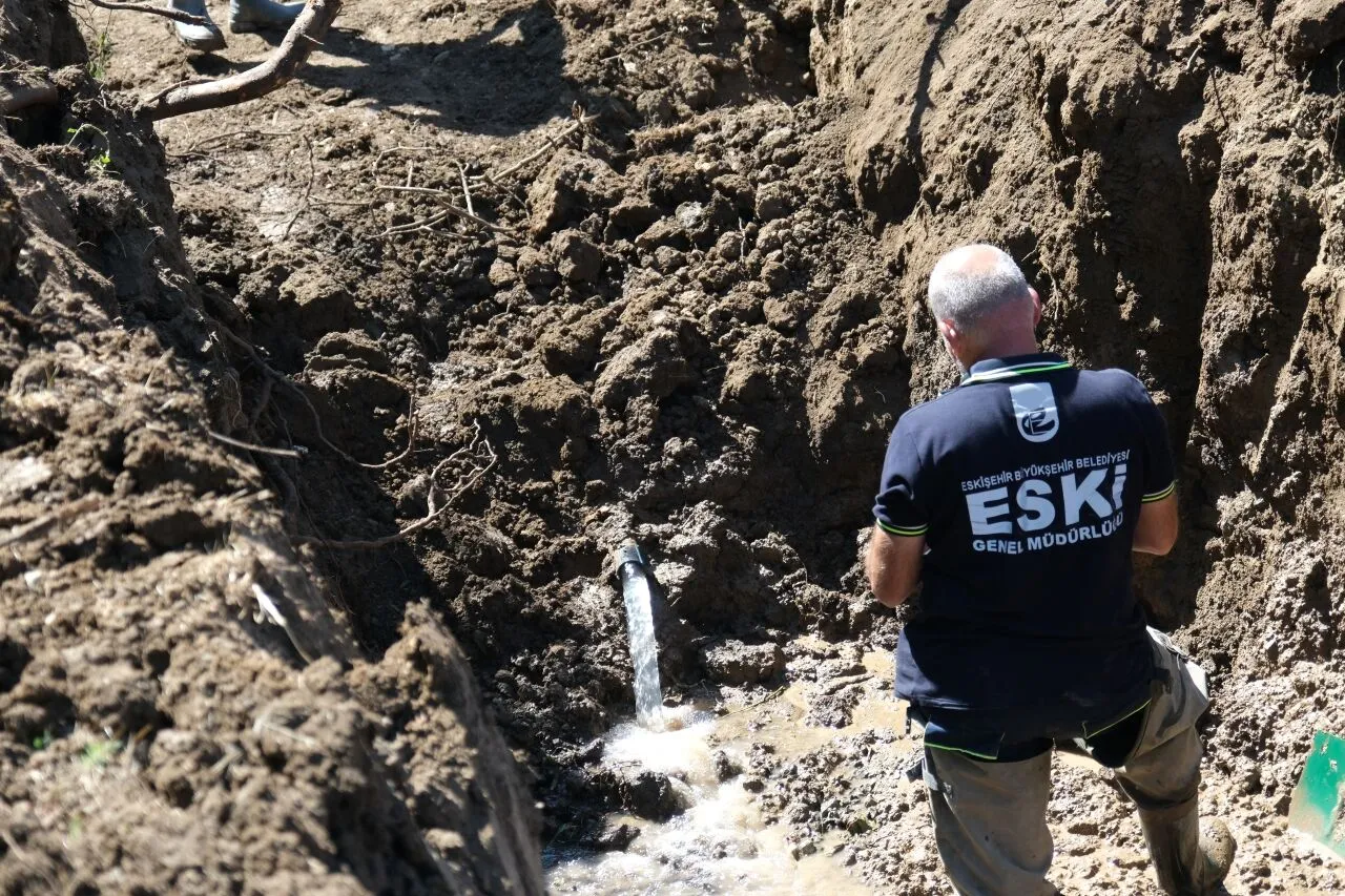 ESKİŞEHİR’İN KIRSAL MAHALLELERİNDE SU SIKINTISI SON BULDU