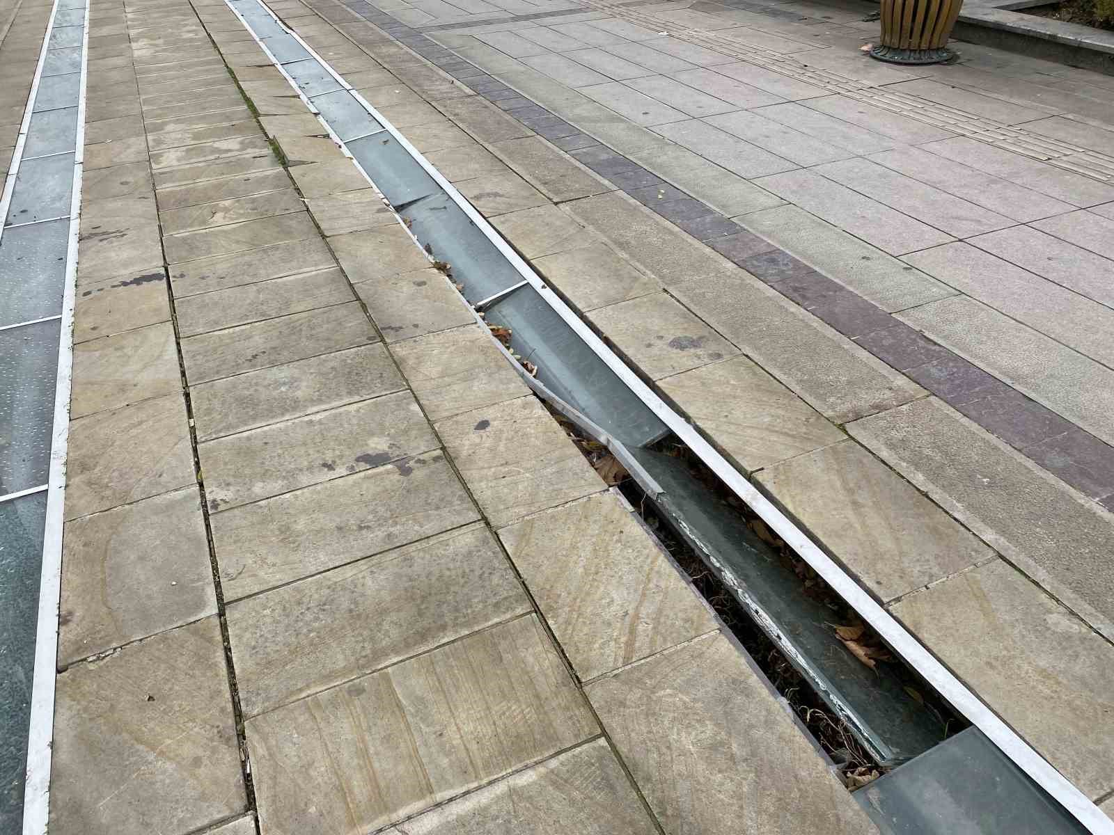 Bakımsız kalan Hatboyu her geçen gün daha da yıpranıyor