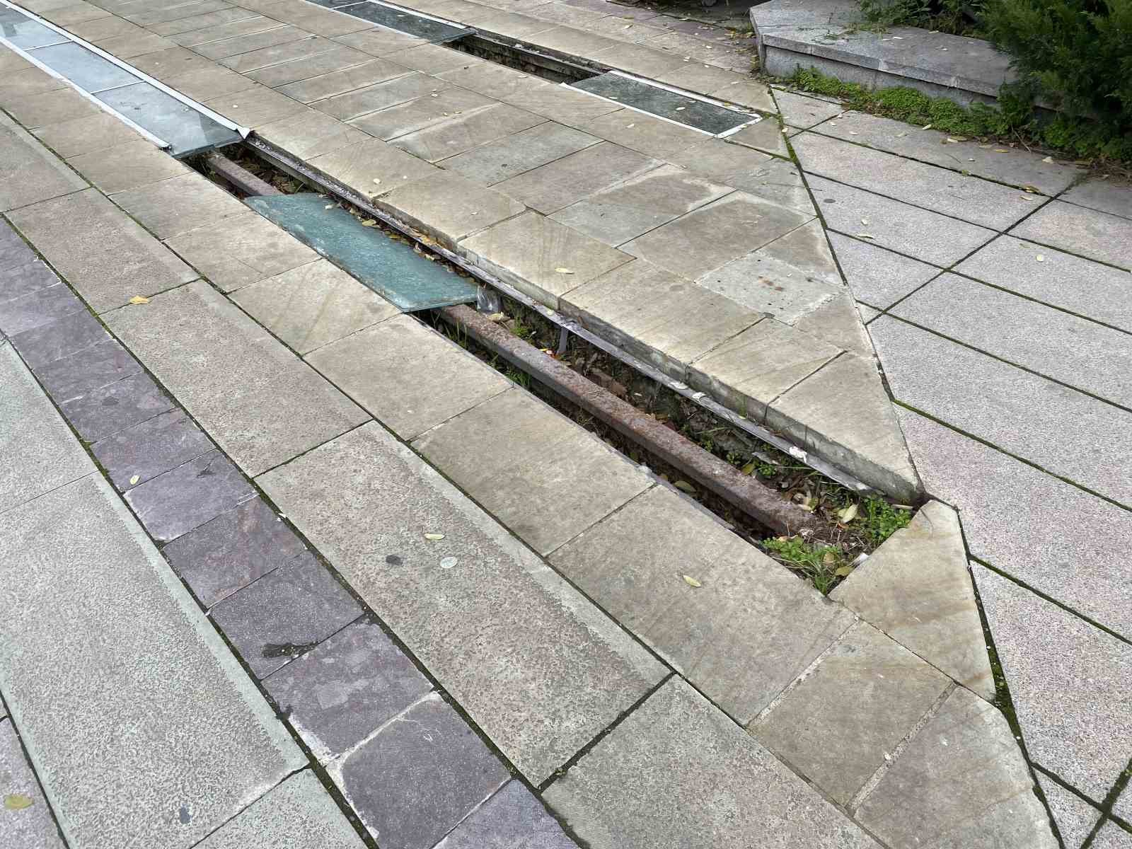 Bakımsız kalan Hatboyu her geçen gün daha da yıpranıyor