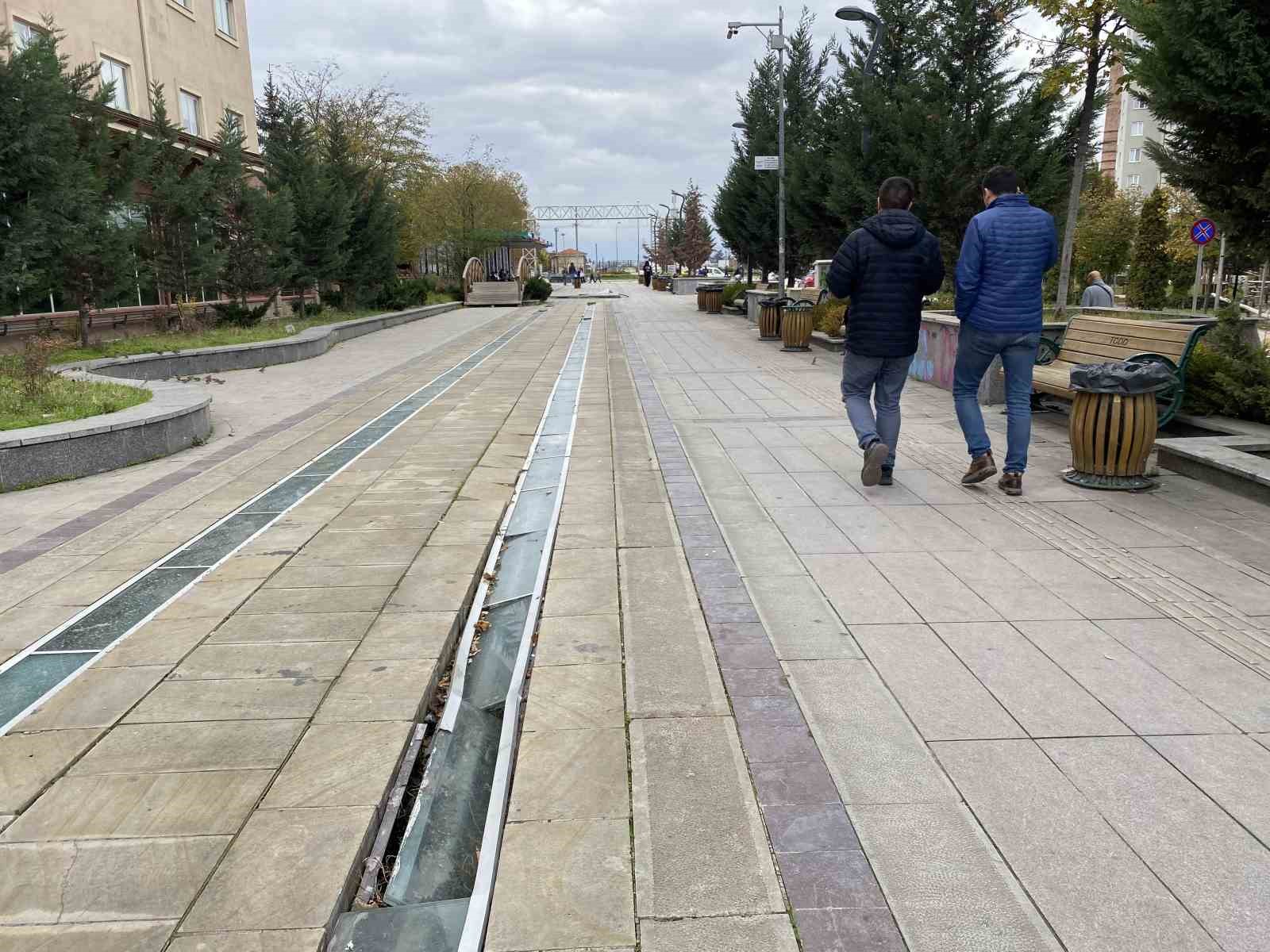 ESKİŞEHİR’DE HATBOYU MEVKİİ İÇLER ACISI HALDE!