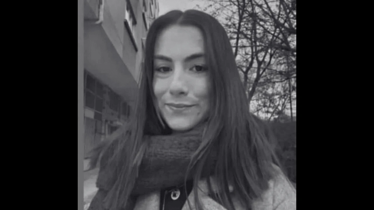 Eskişehir’de acı haber: Genç ebe Cansu Karaoğlu otobüs durağında kalp krizi geçirerek hayatını kaybetti!