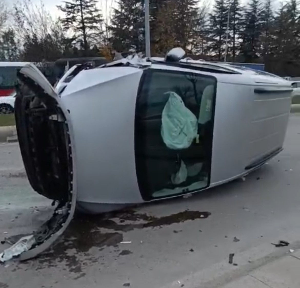 CUMHURİYET BULVARI’NDA KORKUNÇ KAZA!