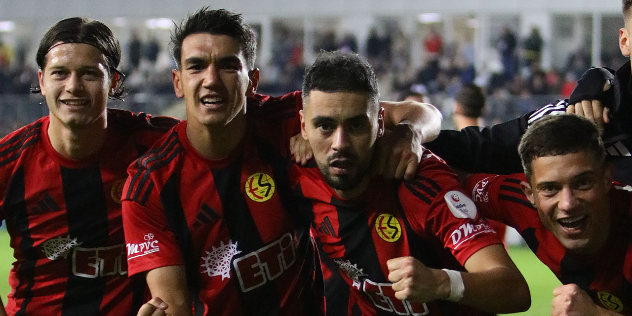 60 Yıllık Ateşli Rekabet! Eskişehirspor ve Karşıyaka Pazar Akşamı 28. Kez Karşı Karşıya!