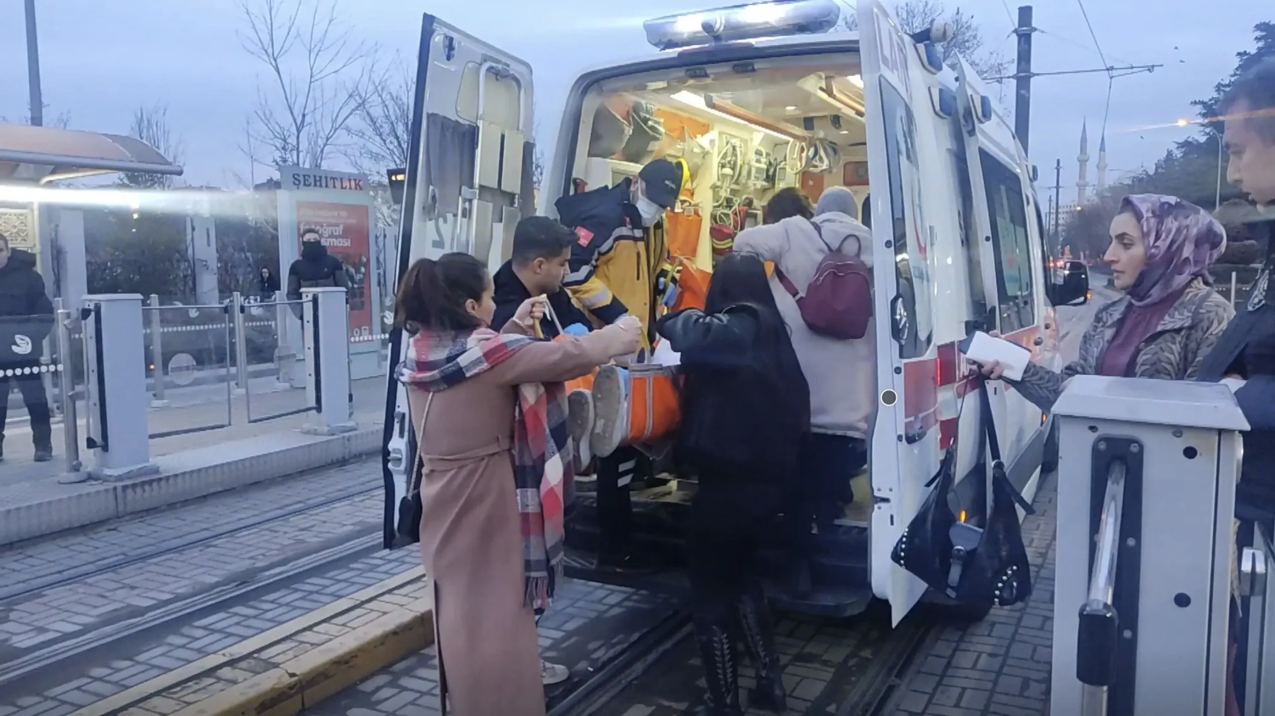 Eskişehir’de okul çıkışı dehşet! 15 yaşındaki öğrenci bıçaklandı!