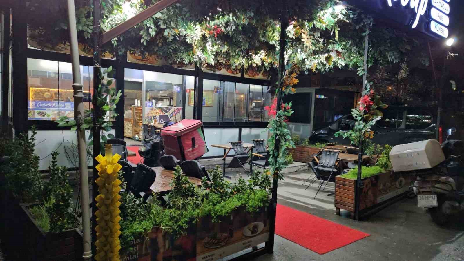 Küçükçekmece’de kebapçı 1 hafta arayla ikinci kez kurşunlandı