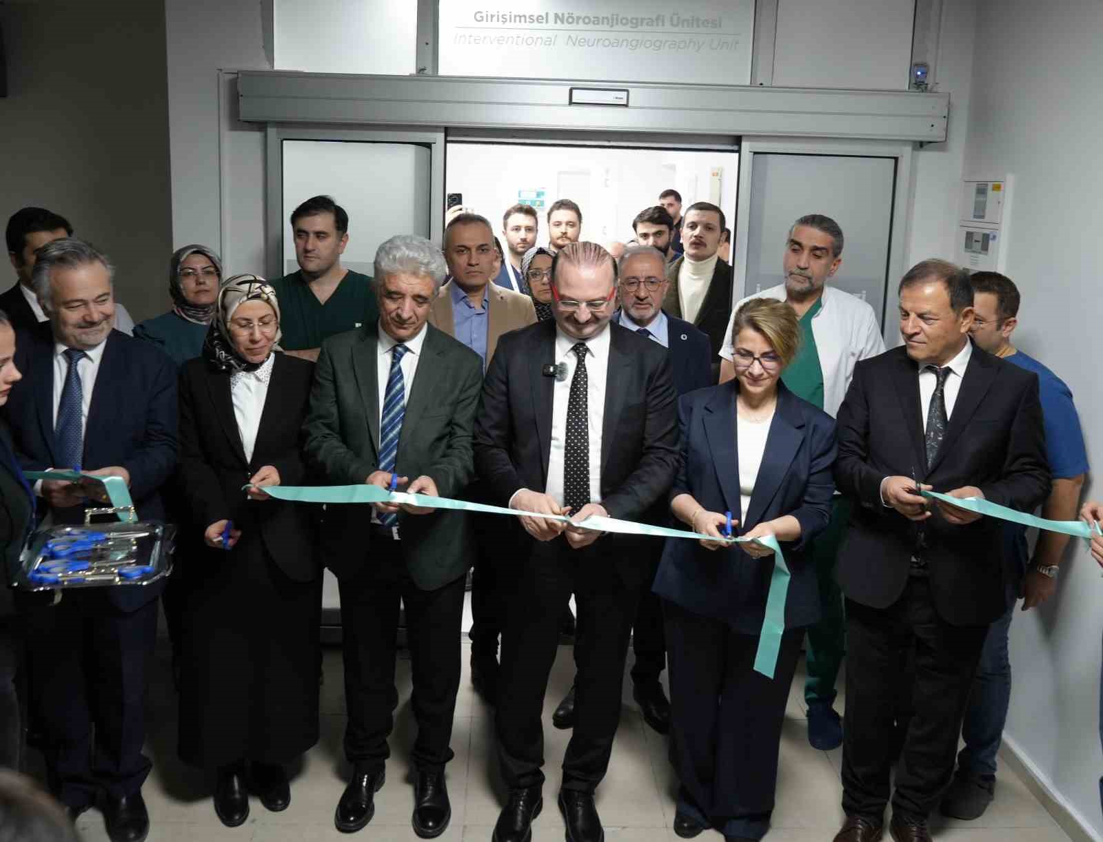 Erzurum Atatürk Üniversitesi Araştırma Hastanesi’nde yeni nesil anjiyografi cihazı hizmete girdi