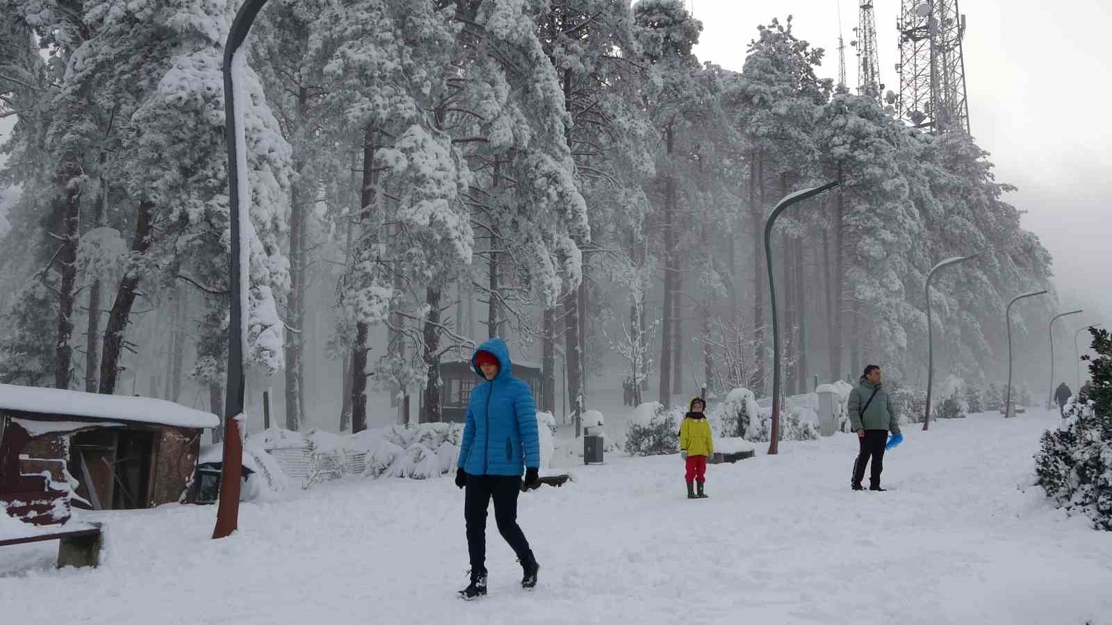 Ordu’nun ‘seyir terası’ Boztepe’de kar güzelliği