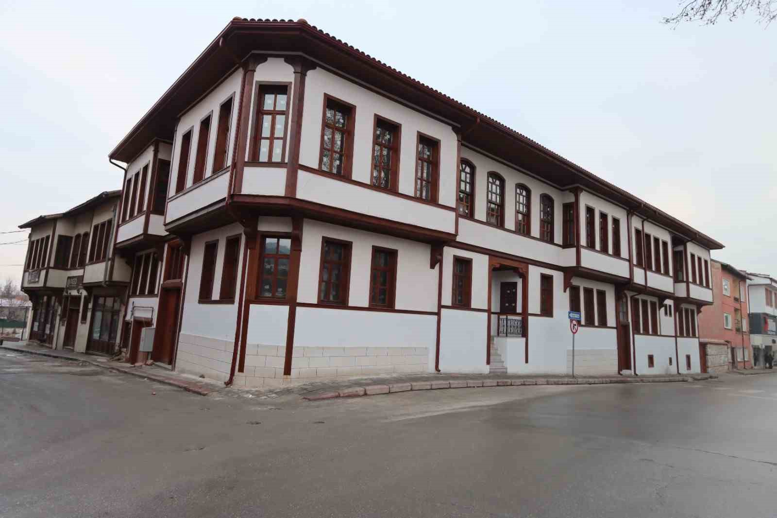 Kütahya İl Özel İdaresi’nden kültür ve sanata yeni mekânlar