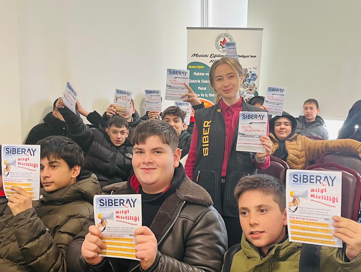 Kütahya’da siber güvenlik seminerleri aralıksız sürüyor