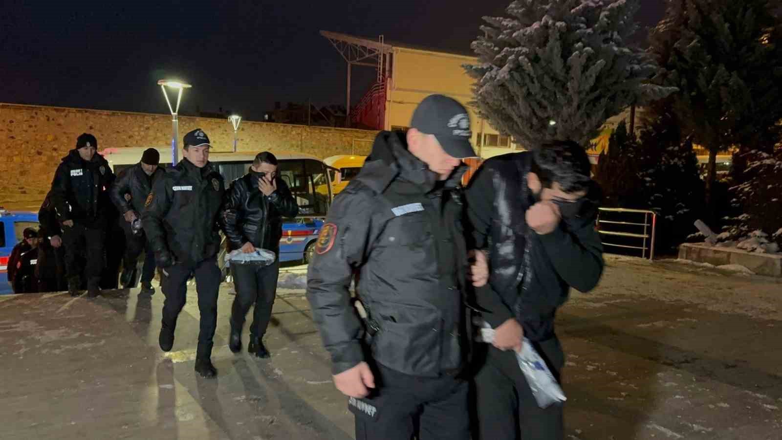 Nevşehir merkezli tefecilik operasyonunda 35 tutuklama