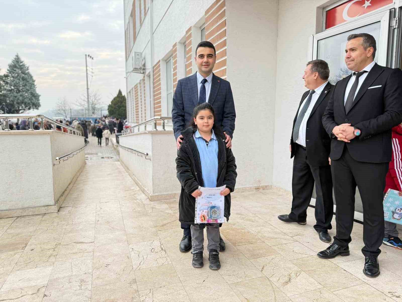 Osmaneli’nde 3 bin 213 öğrenci yarıyıl tatiline girdi