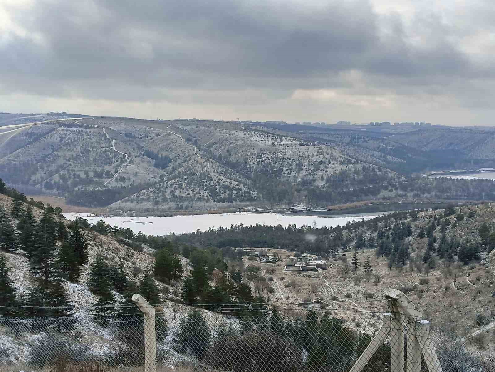 Ankara’da kar yağışı etkili oldu