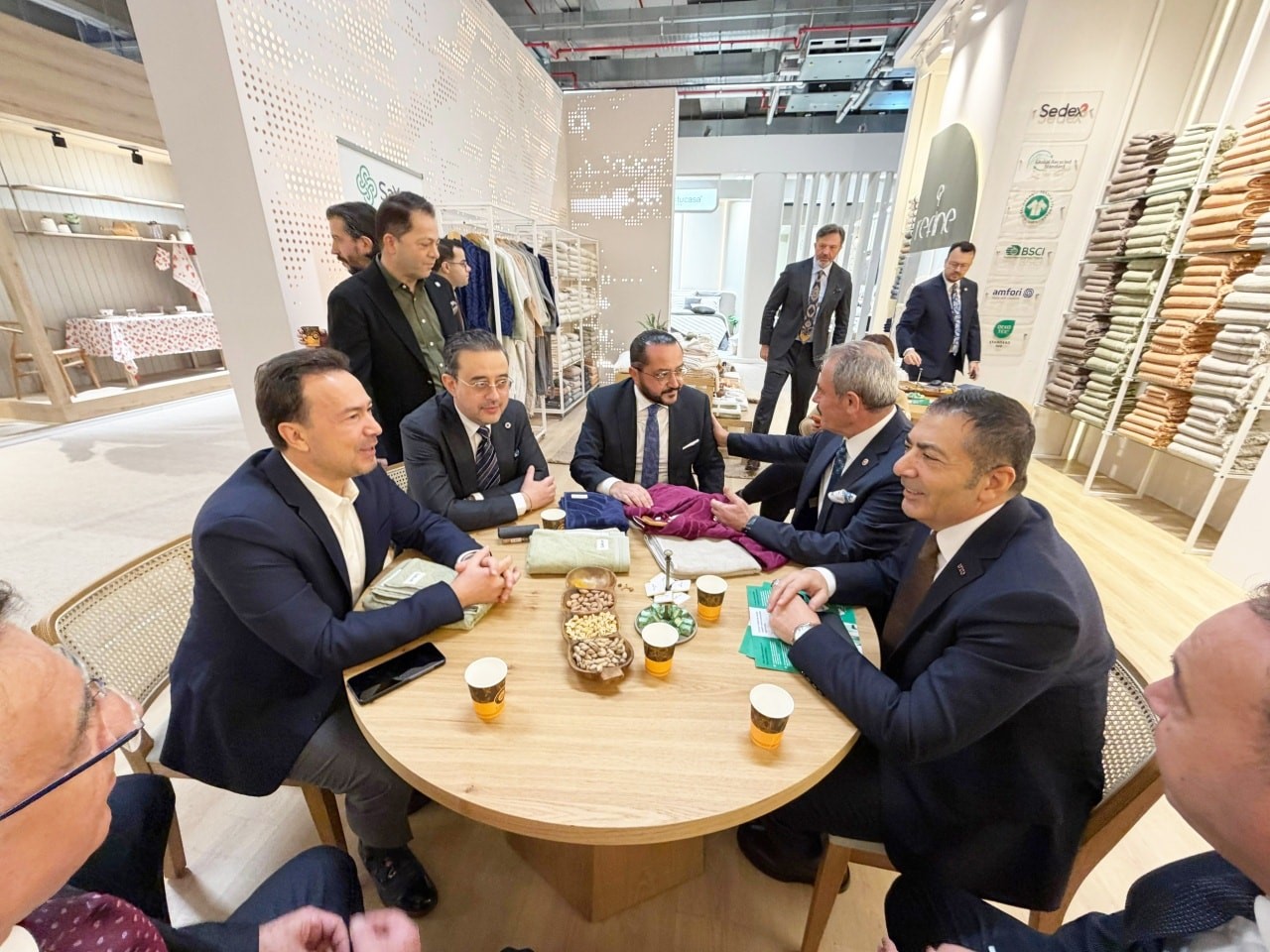 DTO Başkanı Erdoğan, 2026 Heimtextil Fuarında Denizlili firmaları yalnız bırakmadı