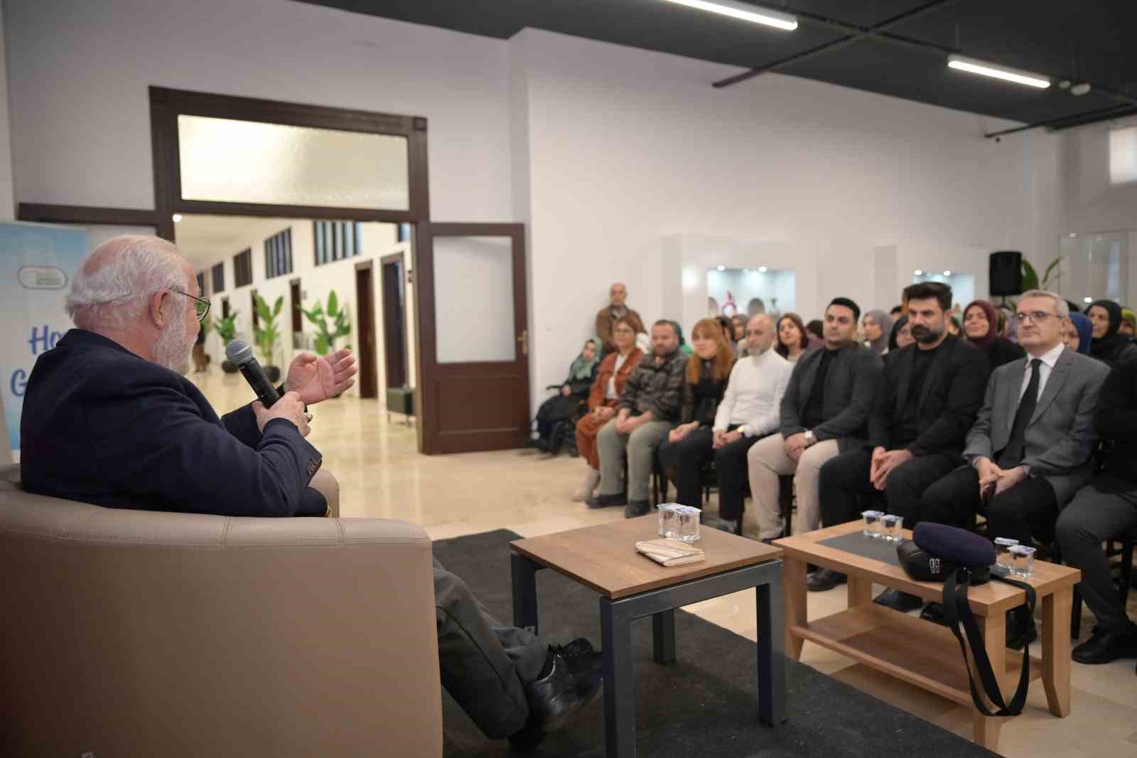 Ebru sanatının Ustası Esenyurt’ta sanatseverlerle buluştu