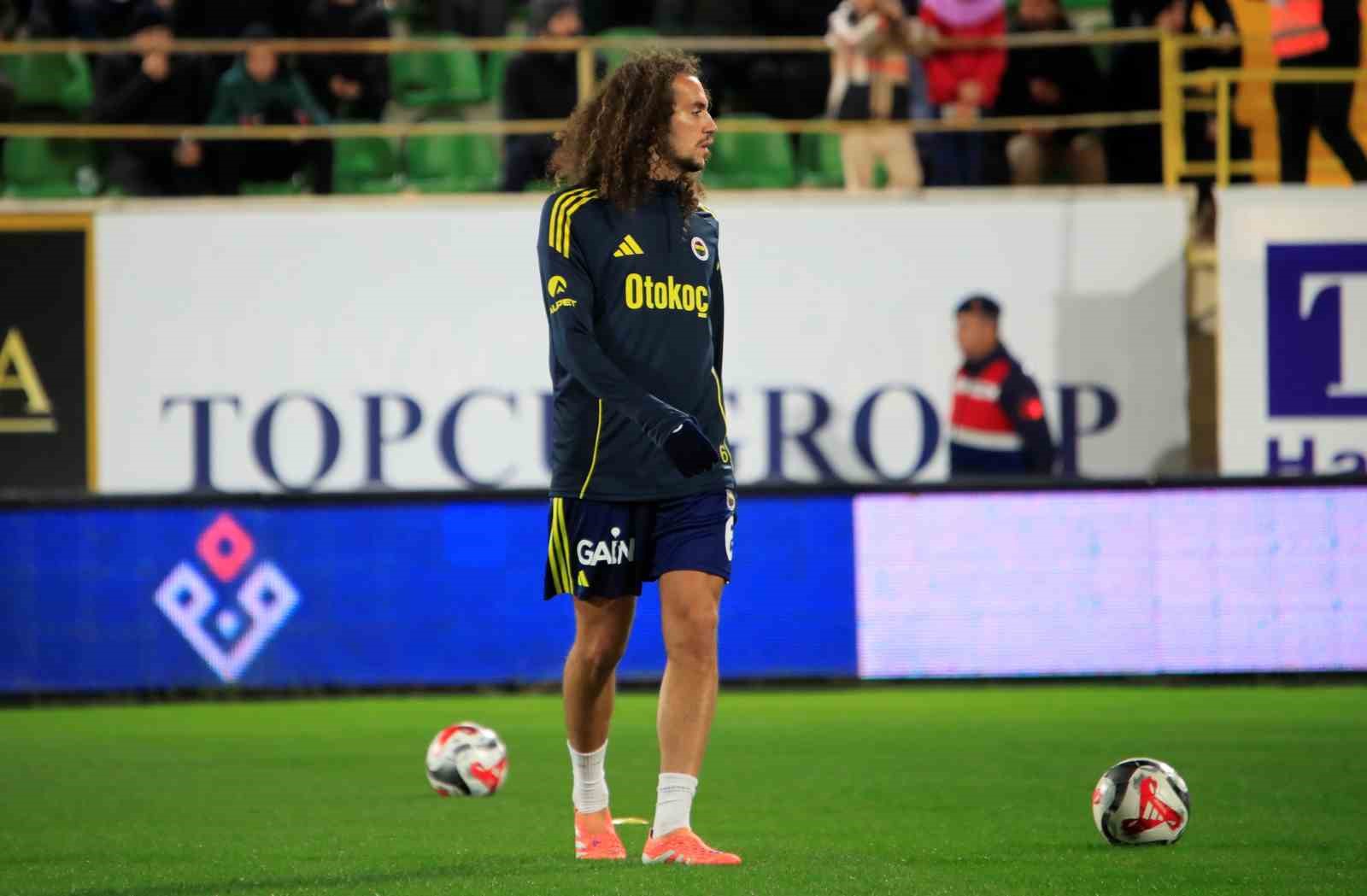 Trendyol Süper Lig: Corendon Alanyaspor: 2 - Fenerbahçe: 1 (Maç devam ediyor)