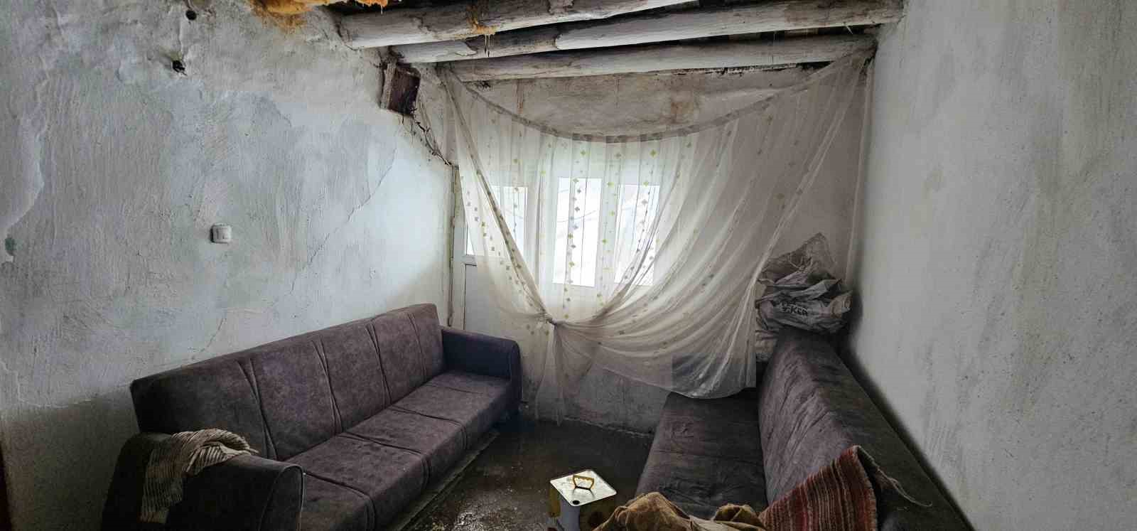 Hasköy’de 4 çocuklu anneye belediye ve kaymakamlık desteği