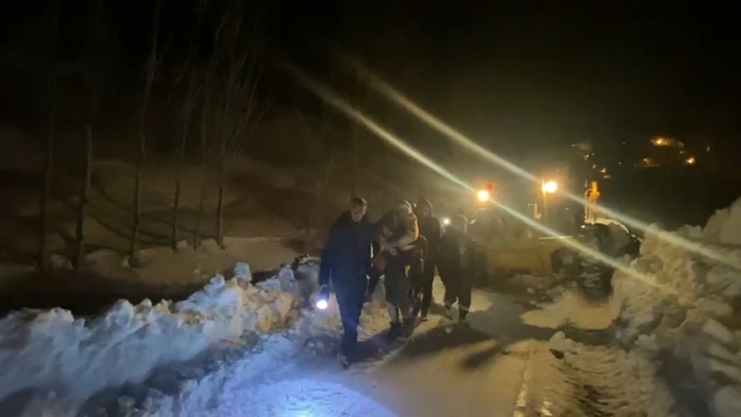 Ekipler KOAH ve kalp hastası kadın için seferber oldu